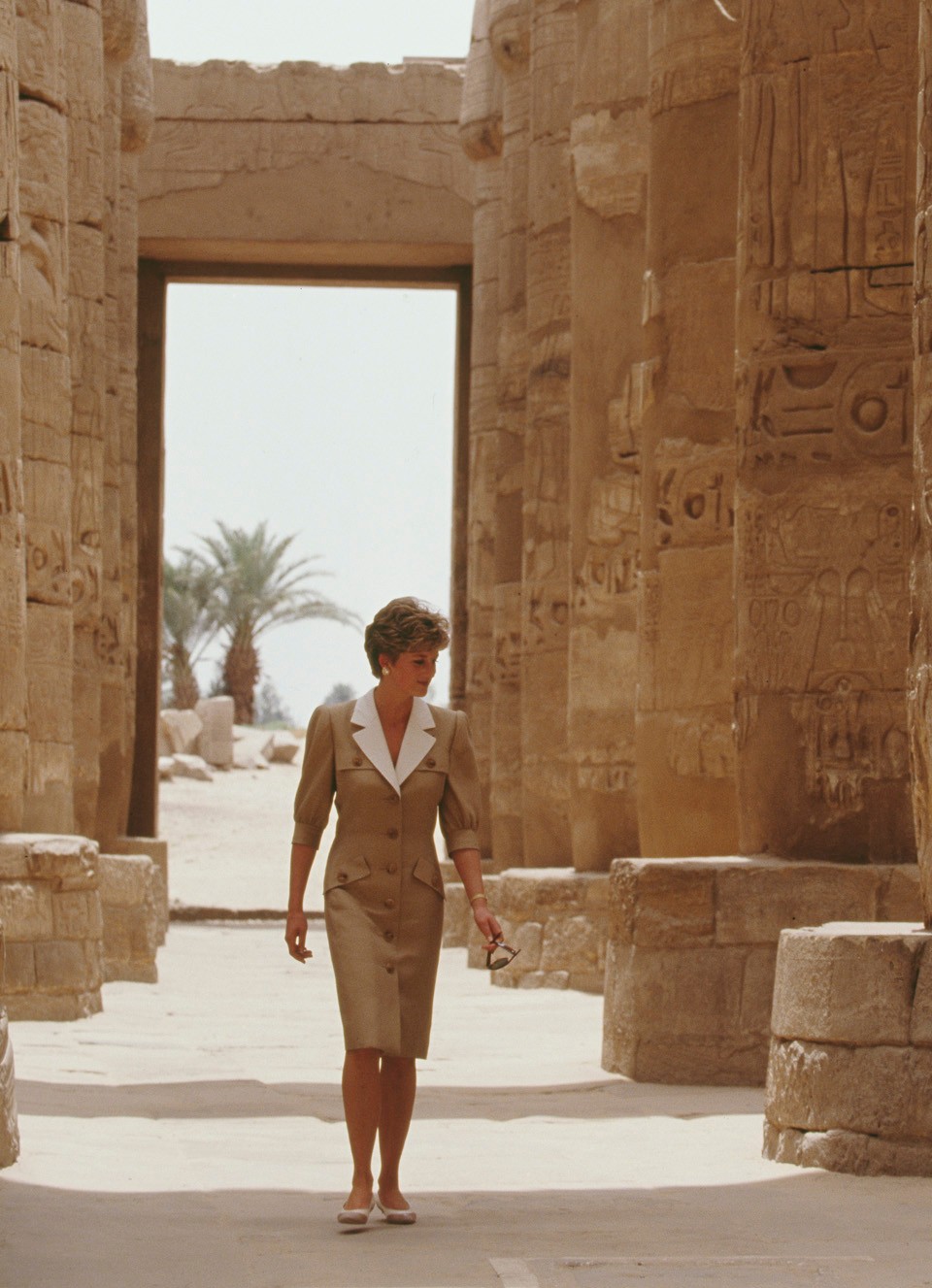  Diana Catherine Walker ruhája tökéletesen passzolt a környezethez