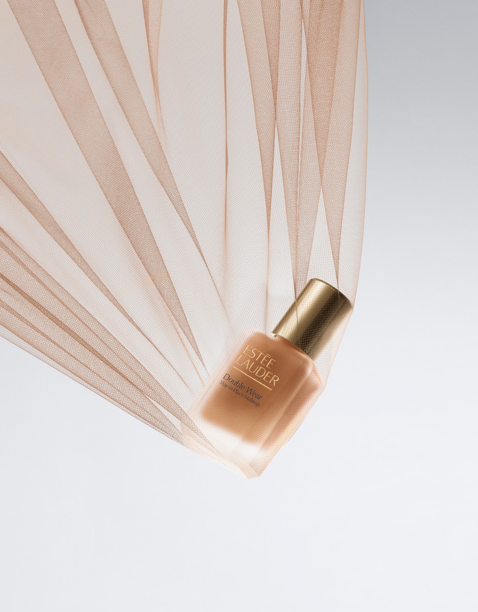 Double Wear Stay-In-Place alapozó ESTÉE LAUDER 23 000 Ft/30 ml 