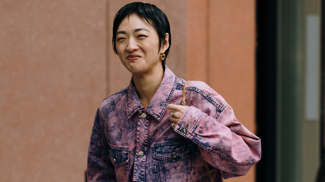 A kiégés és motivációvesztés gyakori problémák a szakmai életút során. A tudatos szakmai visszalépés lehetőséget ad a mentális regenerációra.