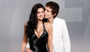 Kylie Jenner és Timothée Chalamet szerelmesebbek, mint valaha, le sem tudták egymásról venni a kezüket