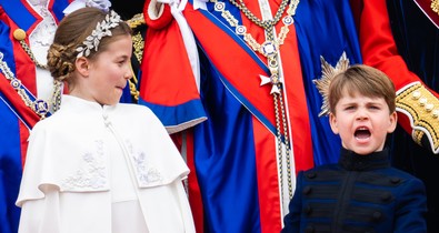 Testbeszéd szakértő elemezte Katalin hercegné gyerekeinek mozdulatait, egészen döbbenetes dologra mutatott rá: kevesen tudták ezt eddig Sarolta hercegnő és Lajos herceg kapcsolatáról