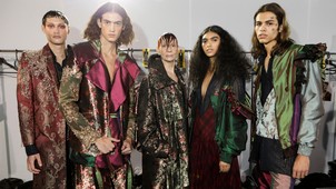 Botránytól a mainstream felé: így lett olyan népszerű a nemsemleges divat