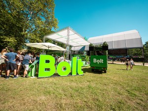 Ilyen még nem volt: a Bolt mozgószínpada még a Sziget veterán fesztiválozóit is meglepte