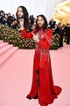 A Gucciba borult, saját fejét kiegészítőként viselő Jared Leto látványánál aligha volt bizarrabb.
