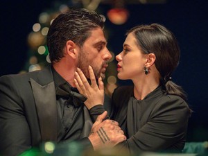 Ezeket a filmeket és sorozatokat jobb, ha egyedül nézed: magasan a Netflix legfülledtebb alkotásai
