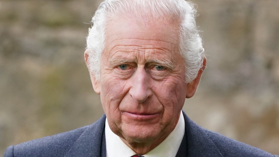 Károly király hivatalos közleményt adott ki