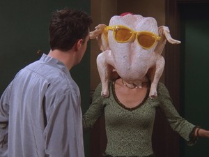 Készítsd elő a hasad: Jön a Jóbarátok receptes könyv!