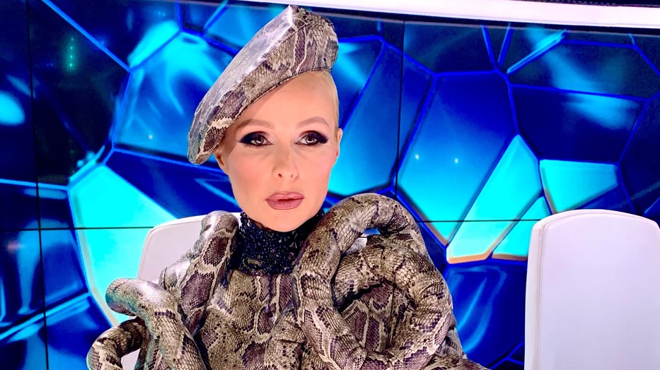 Köllő Babett testén kígyók tekergőznnek a Sztárban sztár leszek! adásában