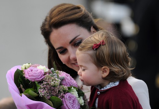10 csodaszép fotó Katalin hercegnéről és Sarolta hercegnőről, ami minden szívet felolvaszt
