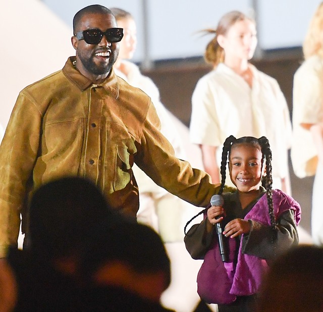 Kanye West egy ultraédes videót osztott meg, amelyen kislányával táncol