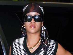 Kiugrik a szemed, ha sokáig nézed Rihanna ruháját