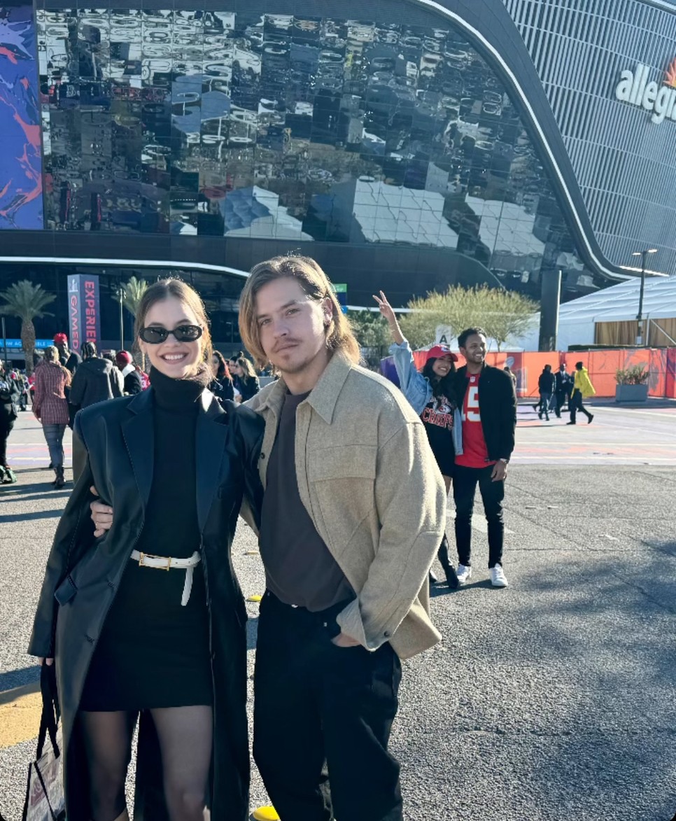 Palvin Barbara és Dylan Sprouse