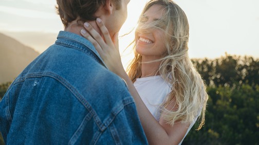 A férfiak megőrülnek azokért a nőkért, akik ezt a 3 dolgot csinálják