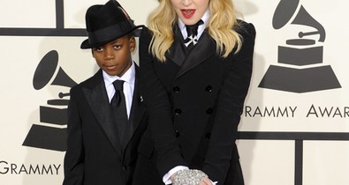 Madonna és kisfia a Gengszterkorzón