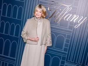81 éves, fürdőruhában pózol, és nem kér érte elnézést - Martha Stewart a Sports Illustrated címlapján
