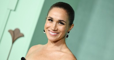 Diana hercegnét másolta szettjével Meghan Markle, elképesztően festett Harry herceg felesége