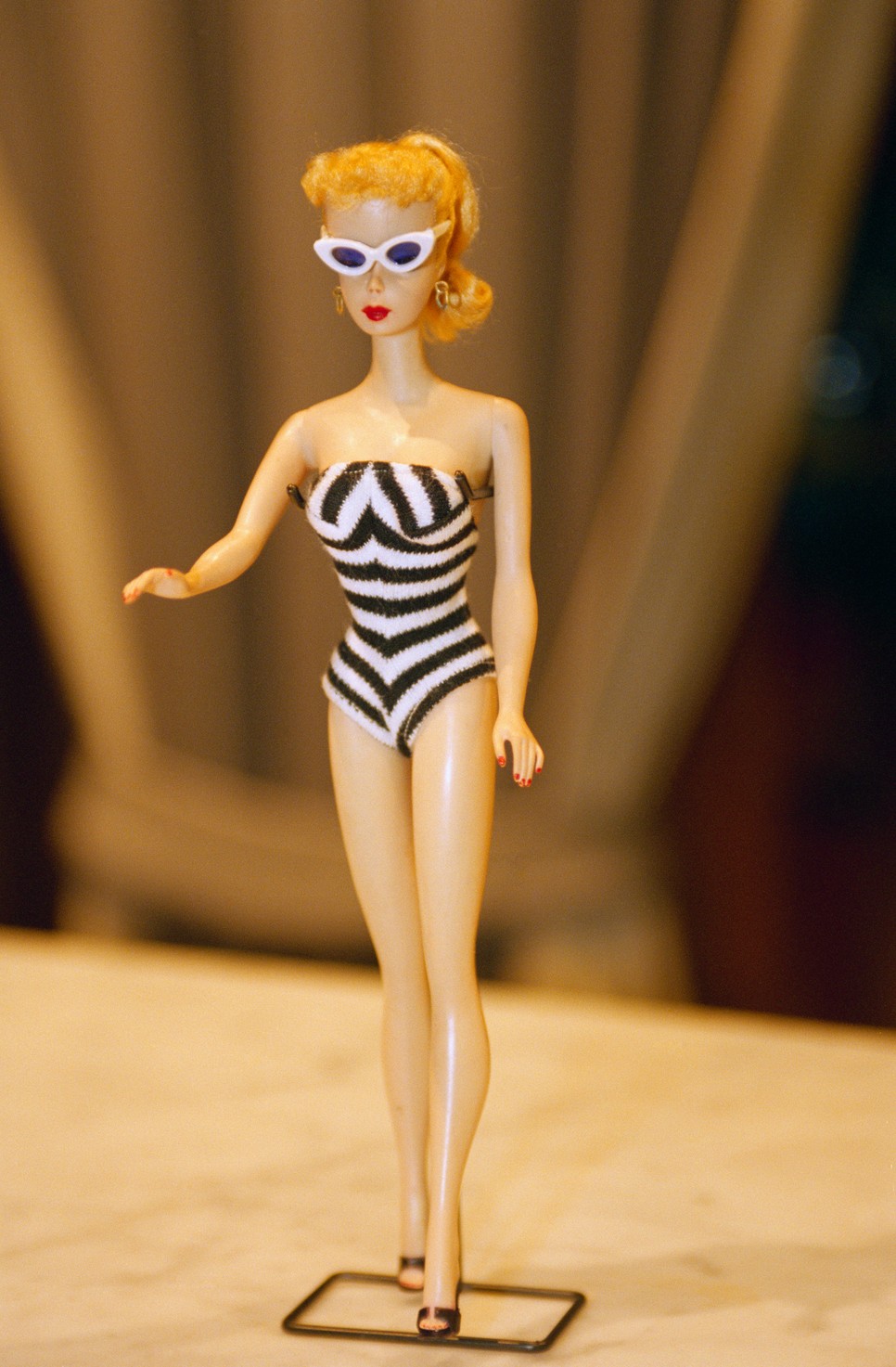 Így festett az eredeti Barbie, amit Ruth Handler egy német játékról mintázott