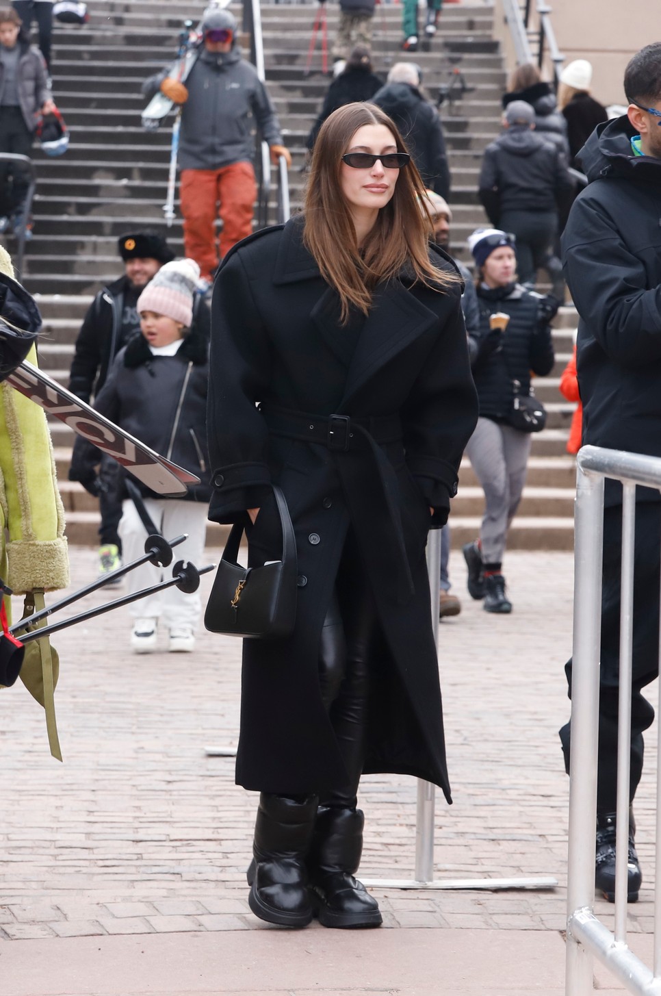 Hailey Bieber az oversize fazon megszállotja