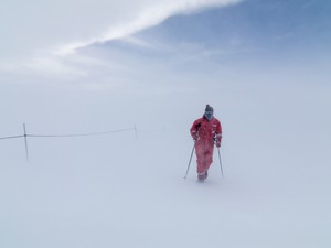 „Az Antarktiszon csak az alvással voltak problémáim”- interjú Jurányi Zsófia sarkkutatóval