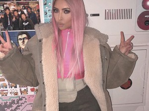 Már Kim Kardashian kígyója is Louis Vuitton! Az állatvédők kiakadtak...