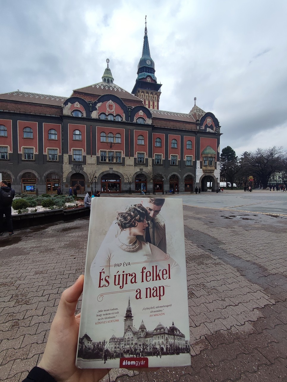 Pap Éva könyvének helyszíne festményként elevenedik meg előttünk