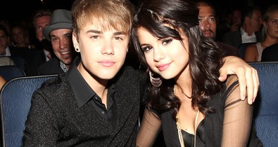 Selena Gomez és Justin Bieber már templomba is együtt mentek!