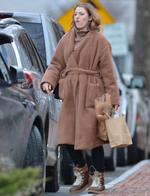 Blake Lively az utcán