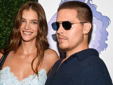 Palvin Barbara és Dylan Sprouse között csak úgy izzik a levegő, szerelmes fotóik mindent elárulnak a kapcsolatukról