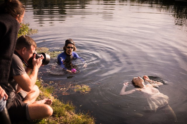 Így készült a Close szalon legújabb kampányának a fotózása
