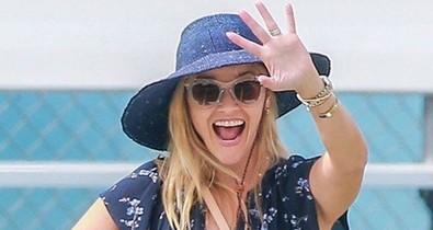 Reese Witherspoon igazi amerikai anyuka fia fociedzésén