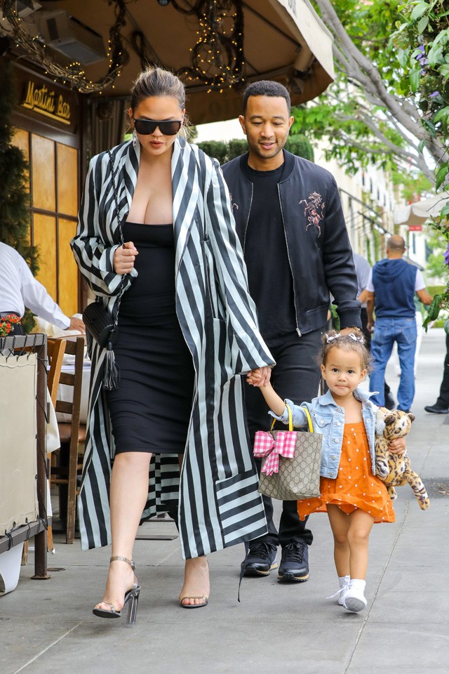 Chrissy Teigen Luna John Legend