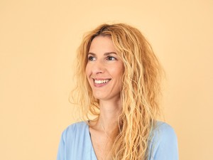 Dénes Barbara: A fenntarthatóság ott kezdődik, hogy a meglévő ruháinkat tesszük izgalmasabbá