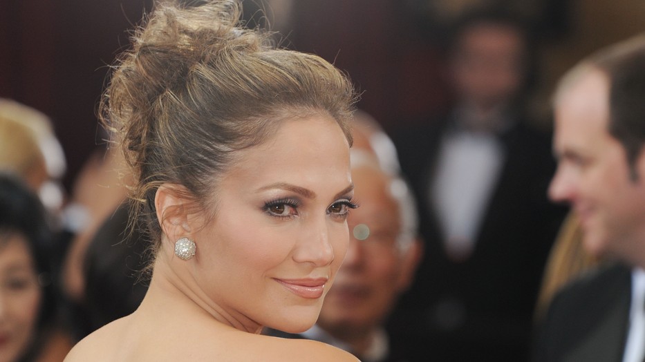 Frizurák és hajstílusok a sztároktól, amit bevethetsz az esküvődön is