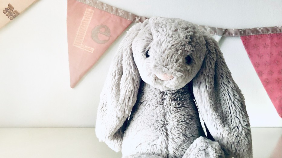 Már egy plüssel is segíteni tudod a koraszülöttek életét