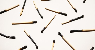 Amikor a test mondja ki a nemet: ezek a pszichoszomatikus tünetek jelzik, hogy a kiégés szélére kerültél
