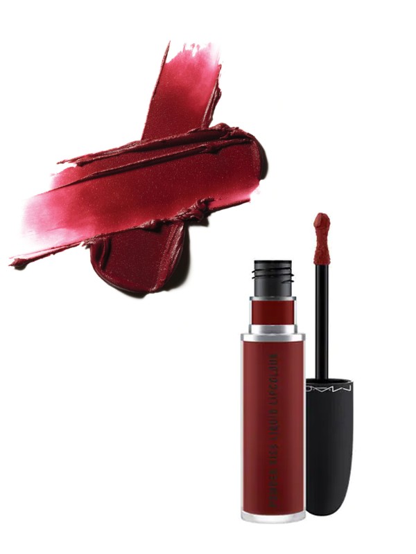 Get the Look: Így készítsd el Palvin Barbi igéző sminkjét!