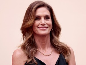 Cindy Crawford 59 éves lett: soha nem látott régi fotót posztolt a gyönyörű modell