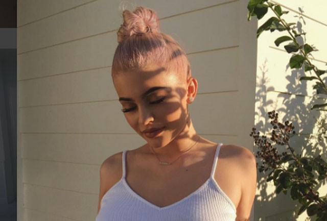 kylie jenner, h&m sportmelltartó, kylie jenner snapchat