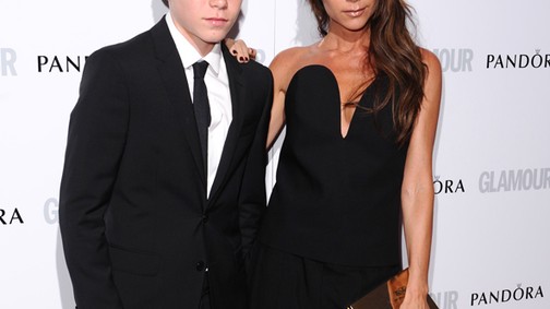 Victoria Beckham mintha a nővére lenne fiának