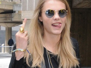 Kokainnal dobálózik a címlaplány sztármodell?