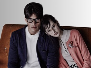 A szép, a csúf és a szemüveges: hogyan vált a szemüveg a divat eszközévé?