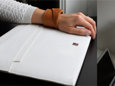 Stílusos védelem a laptopod számára ez a Kovács Ágnes által tervezett tok