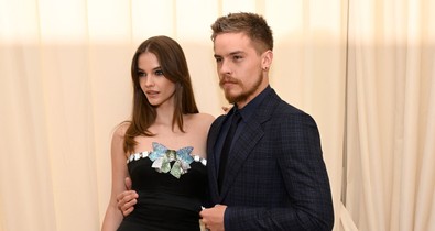 8 forró fotó a Palvin Barbara és Dylan Sprouse párosról, amiről el sem hisszük, hogy a nyilvánosság előtt készült
