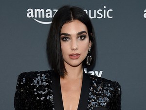 Dua Lipa flitteres kis feketéjénél nem volt dögösebb a héten