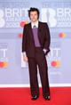 Harry Styles a 2020-as BRIT Awards vörös szőnyegén