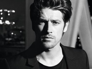 Az illat, amely elvisz a véget nem érő éjszakába