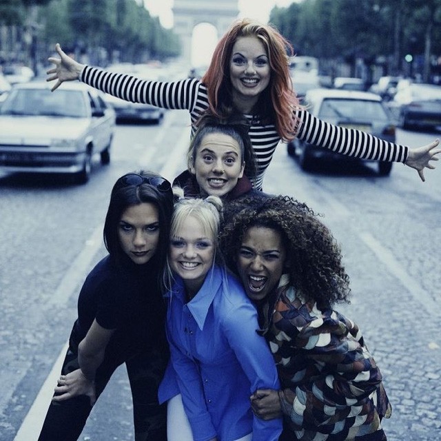 EZ AAAAZZZ! Összeáll a Spice Girls!!