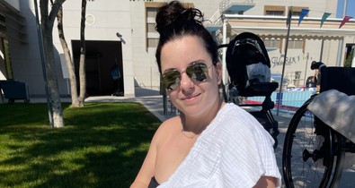 Illés Fanni héthónapos kisfiát szoptatja új fotóján