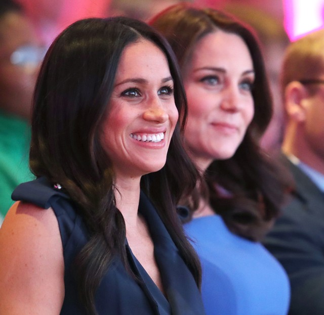 Micsoda gyémántok: Katalin hercegné és Meghan Markle drágakövekben úsztak Károly herceg szülinapján