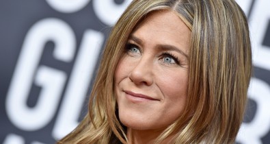 Jennifer Aniston nyáriasított a frizuráján, és egyszerűen tökéletes